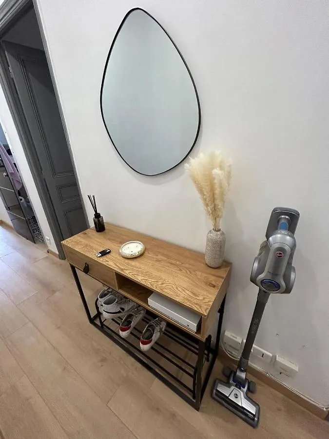 Nice - Appartement T3 Renove De 50 M2 Classe 2 Etoiles 아파트